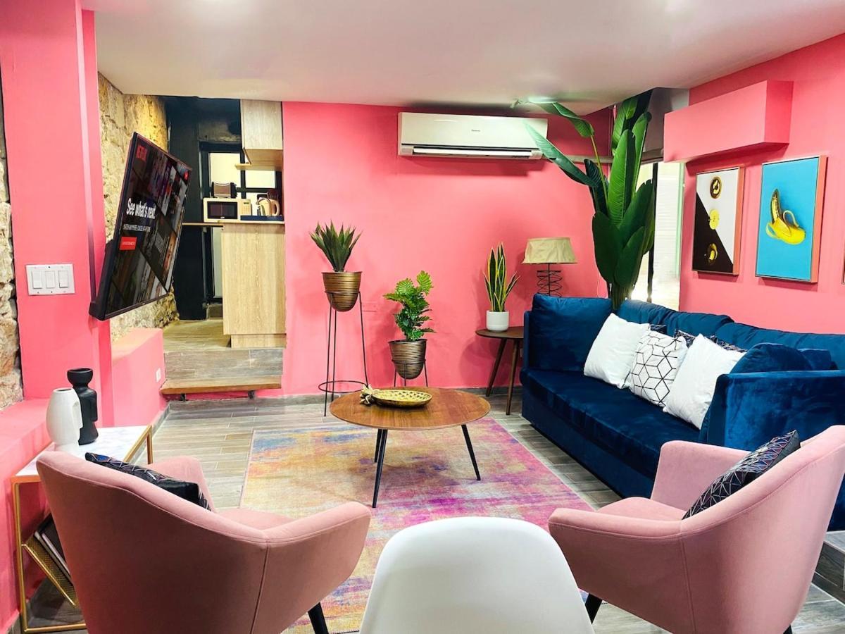 Amazinn Places Casco Viejo Pink Desing And Pool IX Panama City Exteriör bild